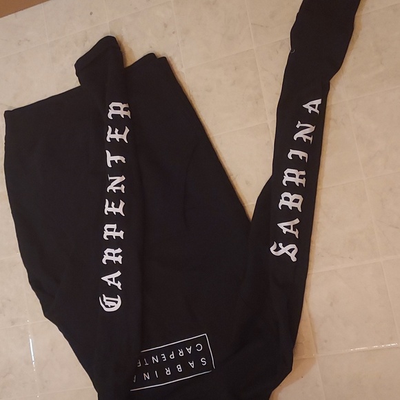 Sabrina carpenter singular hoodie - Picture 3 of 8